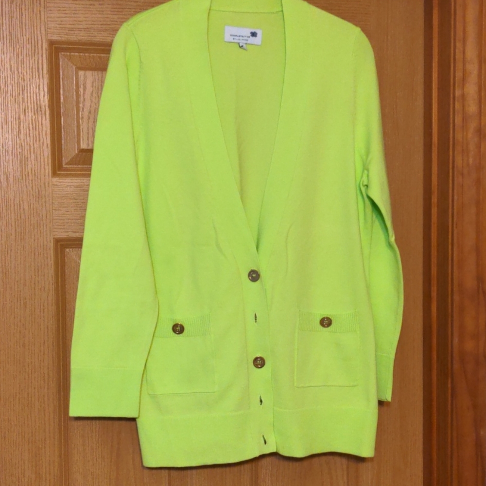 Completely Liz Lange button front cardigan